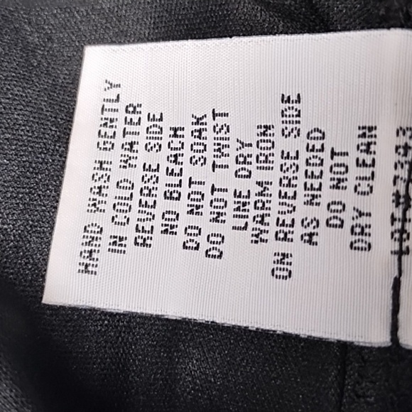 Leslie Fay tank top black/rhinestones cropped v neck pull over Size: 14 W - Picture 5 of 5